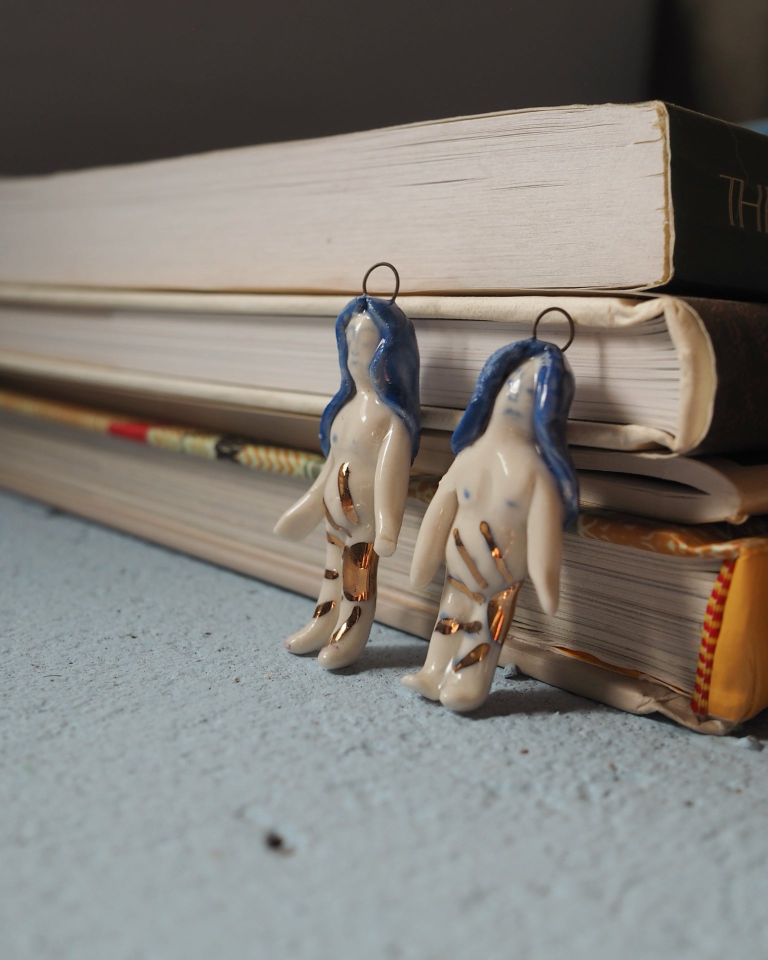 Flores Insecta Handmade Mini Ceramic Figurine Charm