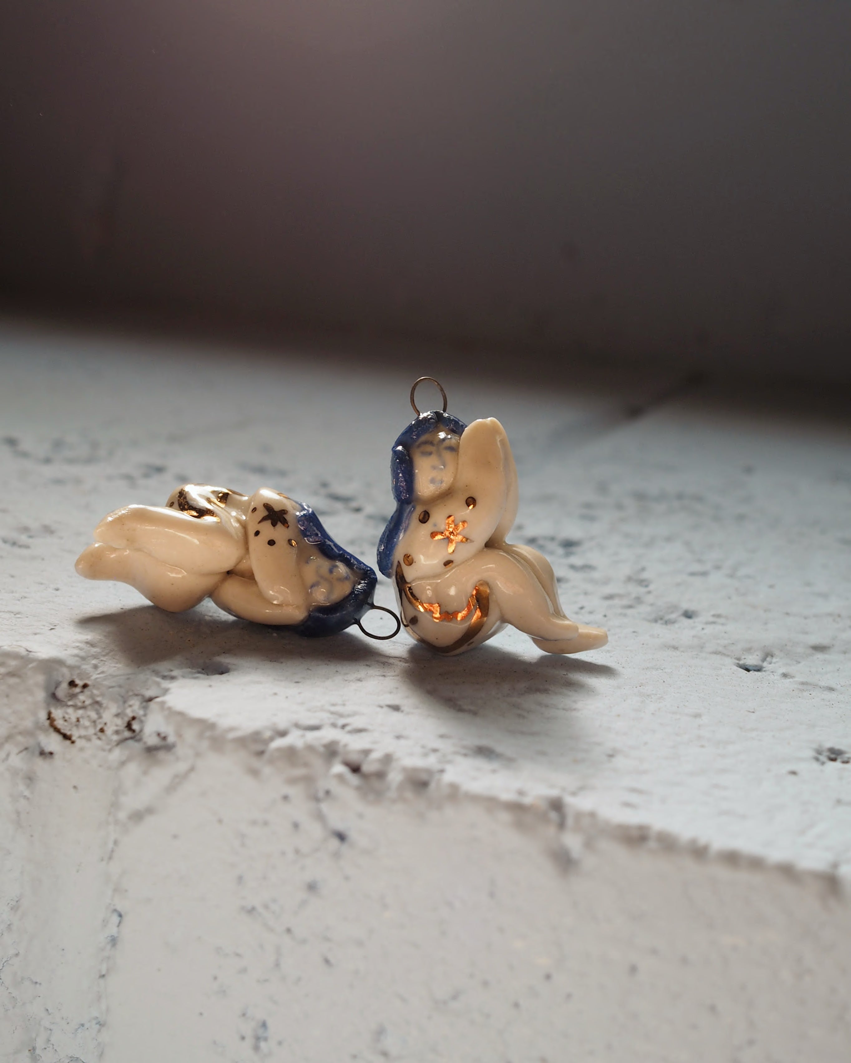 Flores Insecta Handmade Mini Ceramic Figurine Charm